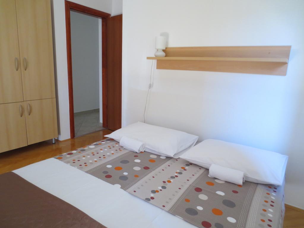 Apartments Kovacic Omiš Zimmer foto