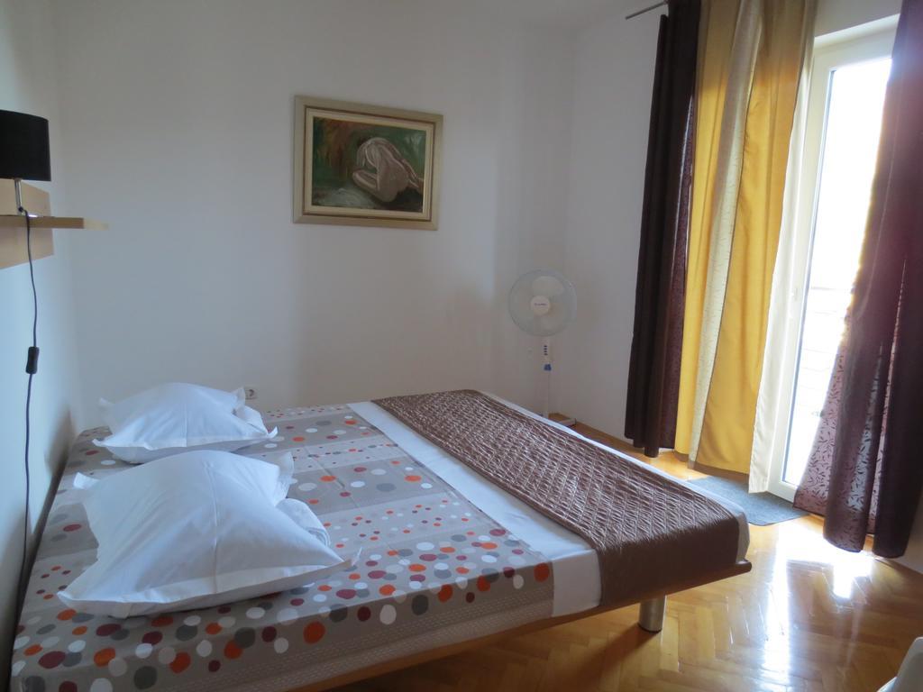 Apartments Kovacic Omiš Zimmer foto
