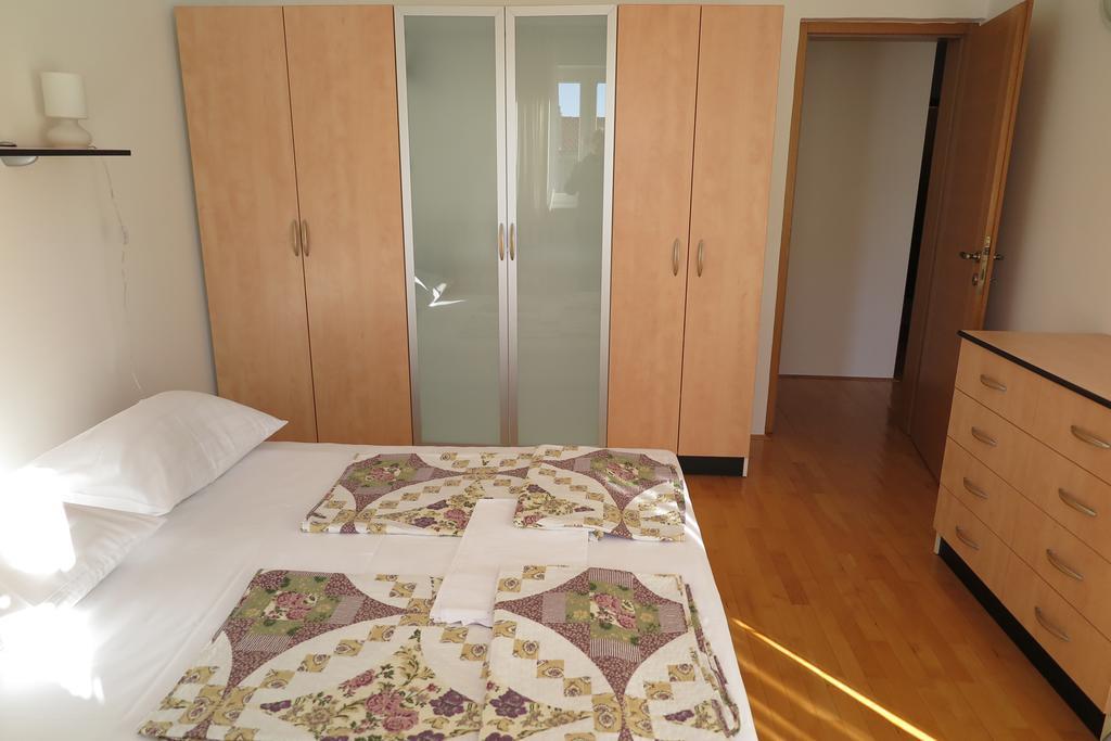 Apartments Kovacic Omiš Exterior foto