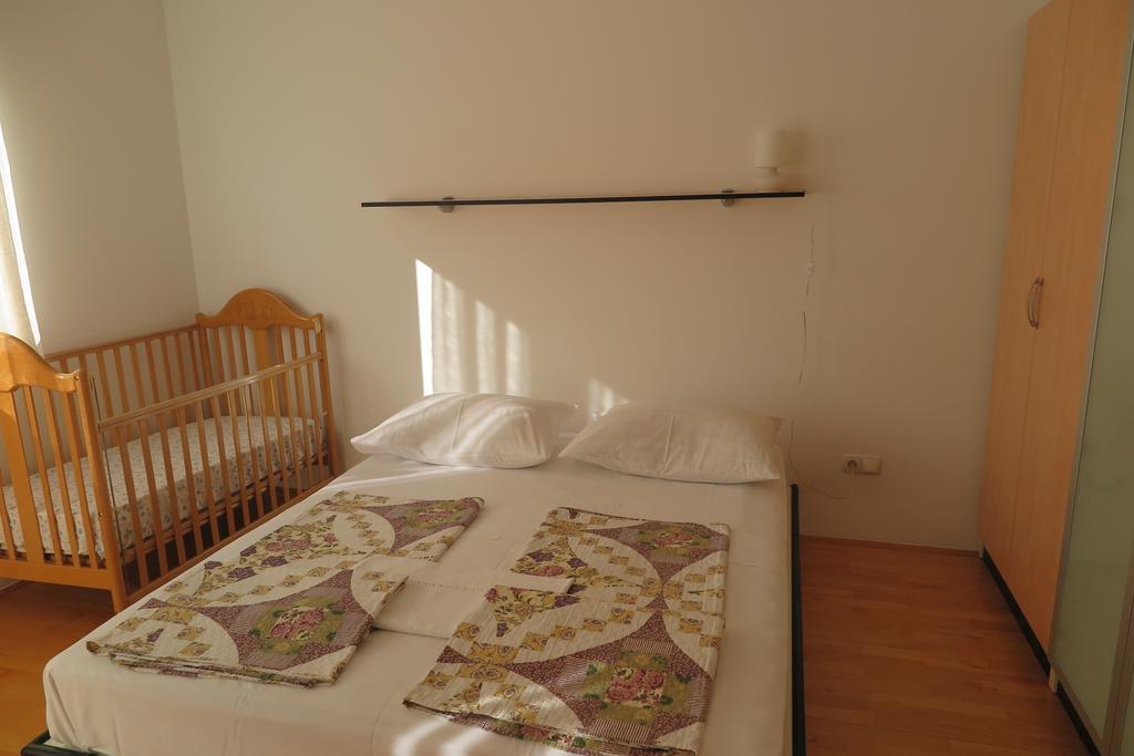 Apartments Kovacic Omiš Exterior foto