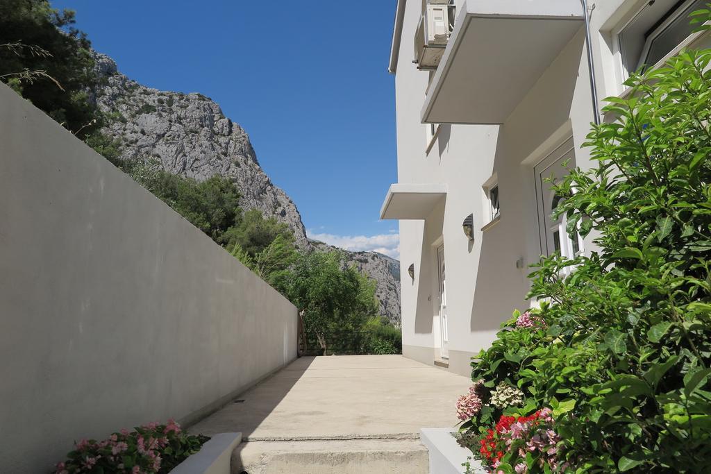 Apartments Kovacic Omiš Exterior foto